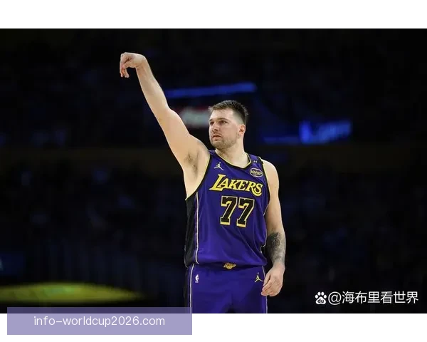 杰弗森回应东契奇批评称巨星初期投篮为热身 老詹离队后湖人面临夺冠断层